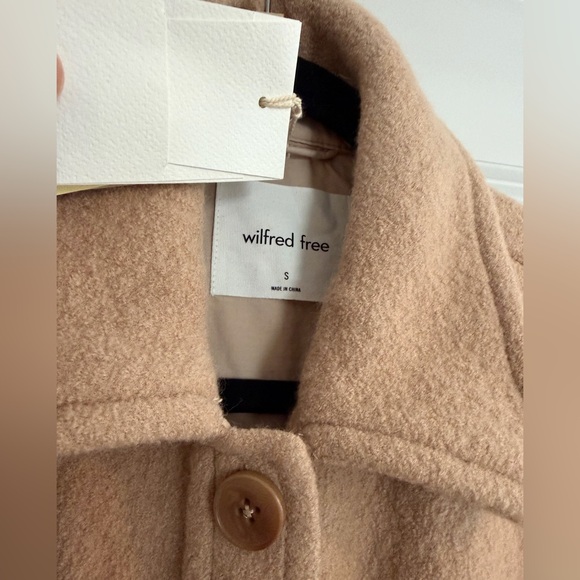 Aritzia Wilfred Free, Ganna Shirt Jacket, Tan Camel 100%  Merino wool size Small - Picture 3 of 11